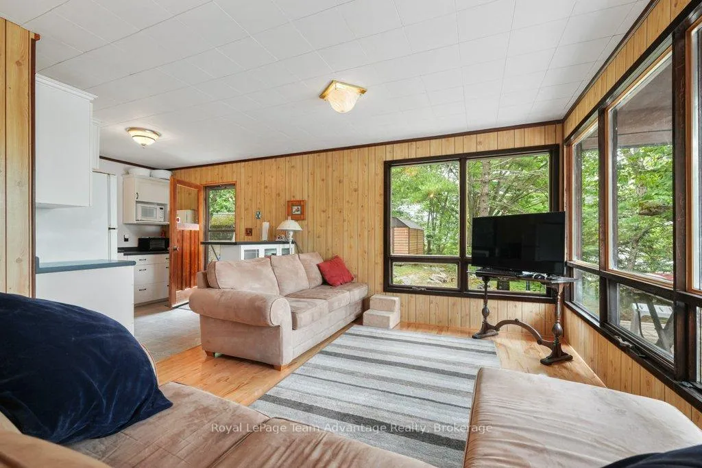Photo 11 of 32 Island 65c, Carling — HOMEH