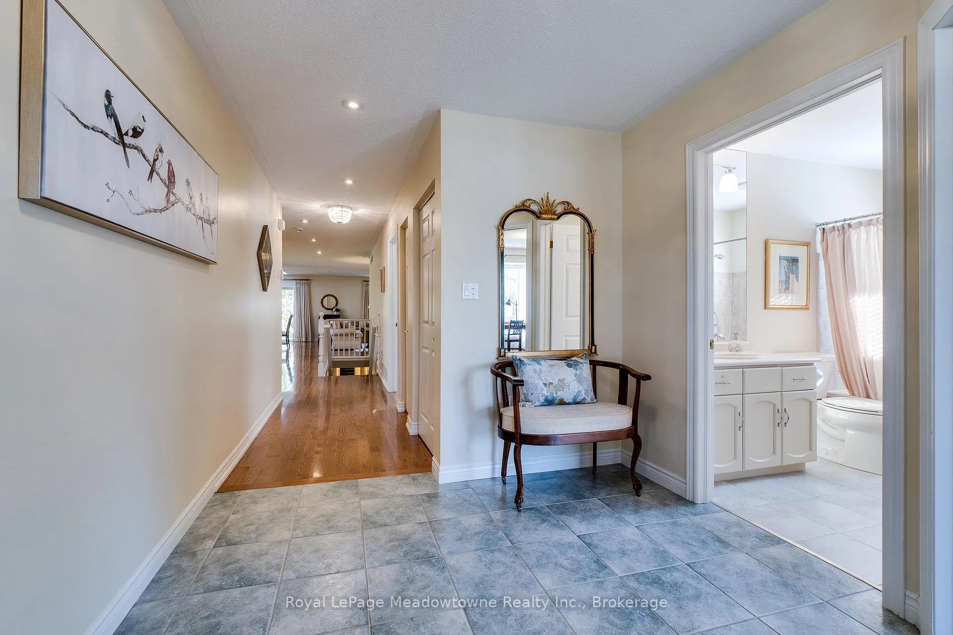 Photo 4 of 20 Arbordale Walk, Guelph, Village By The Arboretum — HOMEH