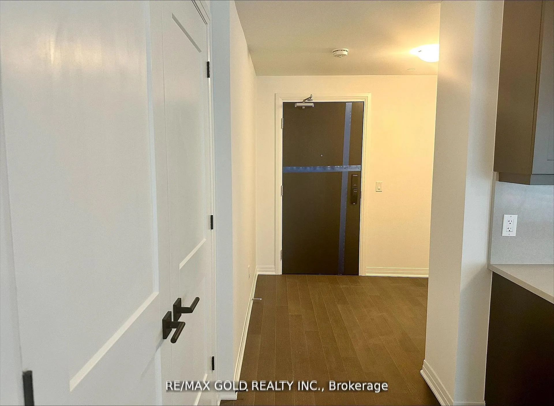 Photo 12 of Unit 423, 490 Gordon Krantz Avenue, Milton, Walker — HOMEH