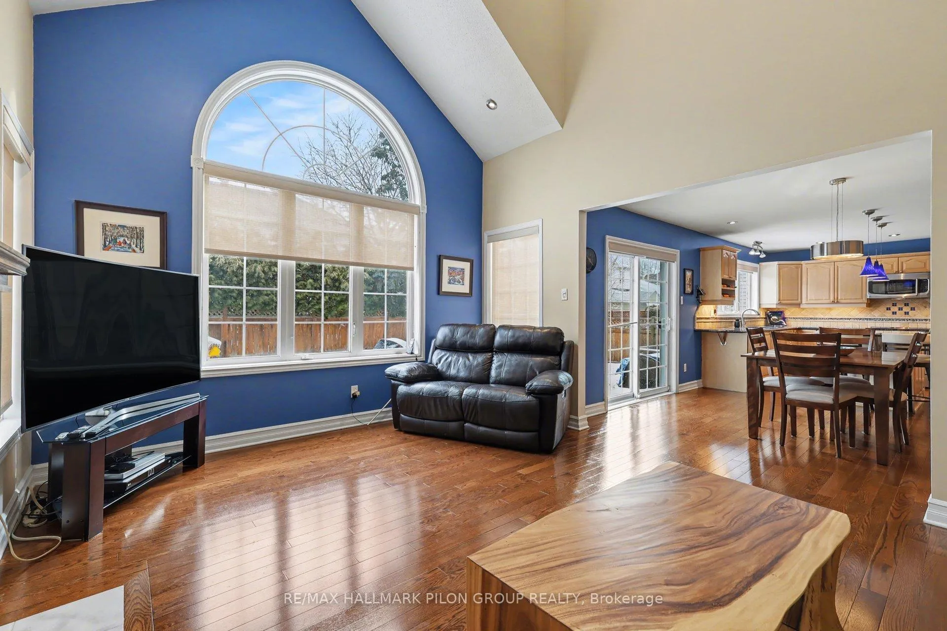 Photo 3 of 1399 Montresor Way, Ottawa, Fallingbrook/Ridgemount — HOMEH