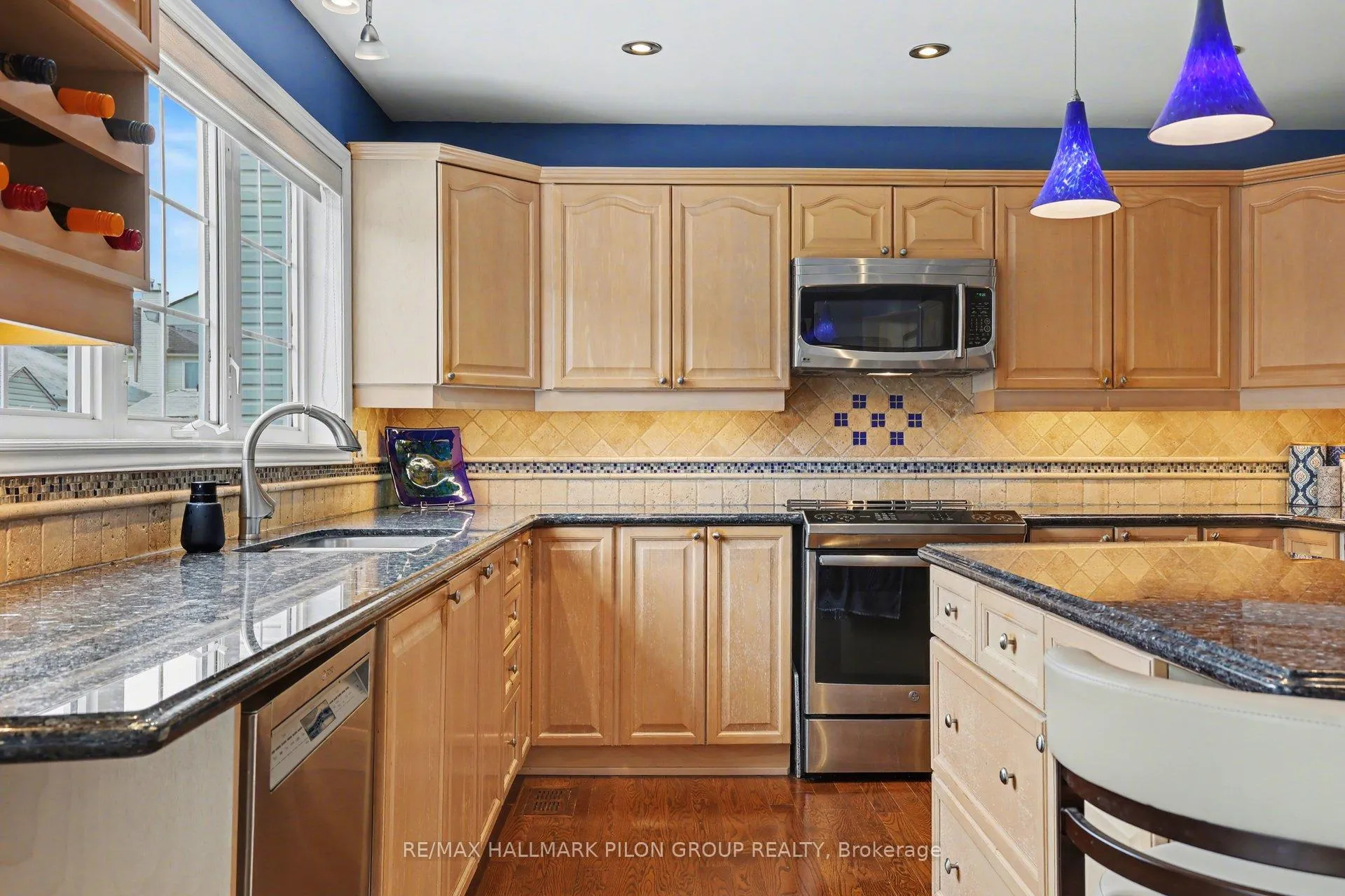 Photo 7 of 1399 Montresor Way, Ottawa, Fallingbrook/Ridgemount — HOMEH