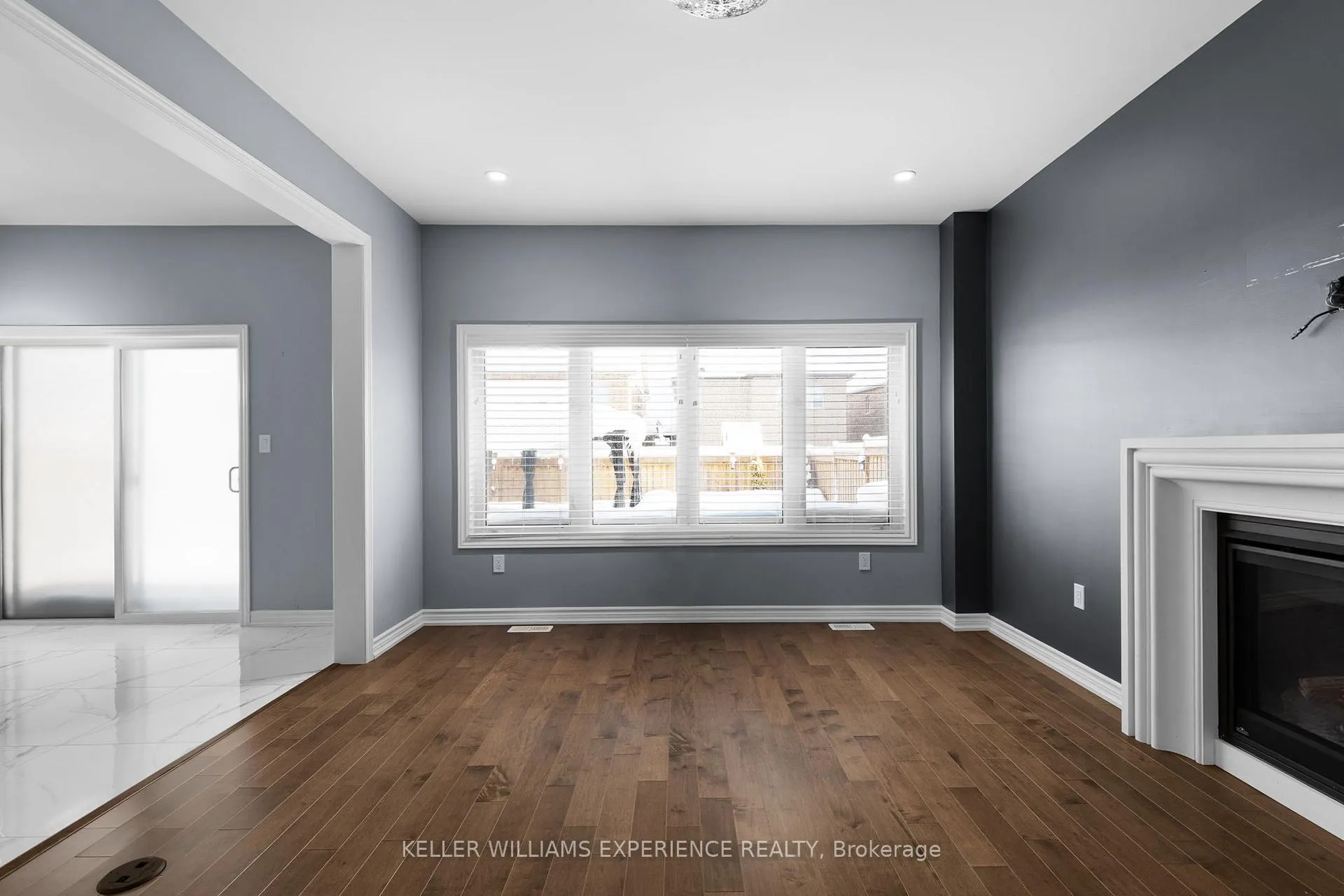 Photo 7 of 1464 Farrow Crescent, Innisfil, Alcona — HOMEH