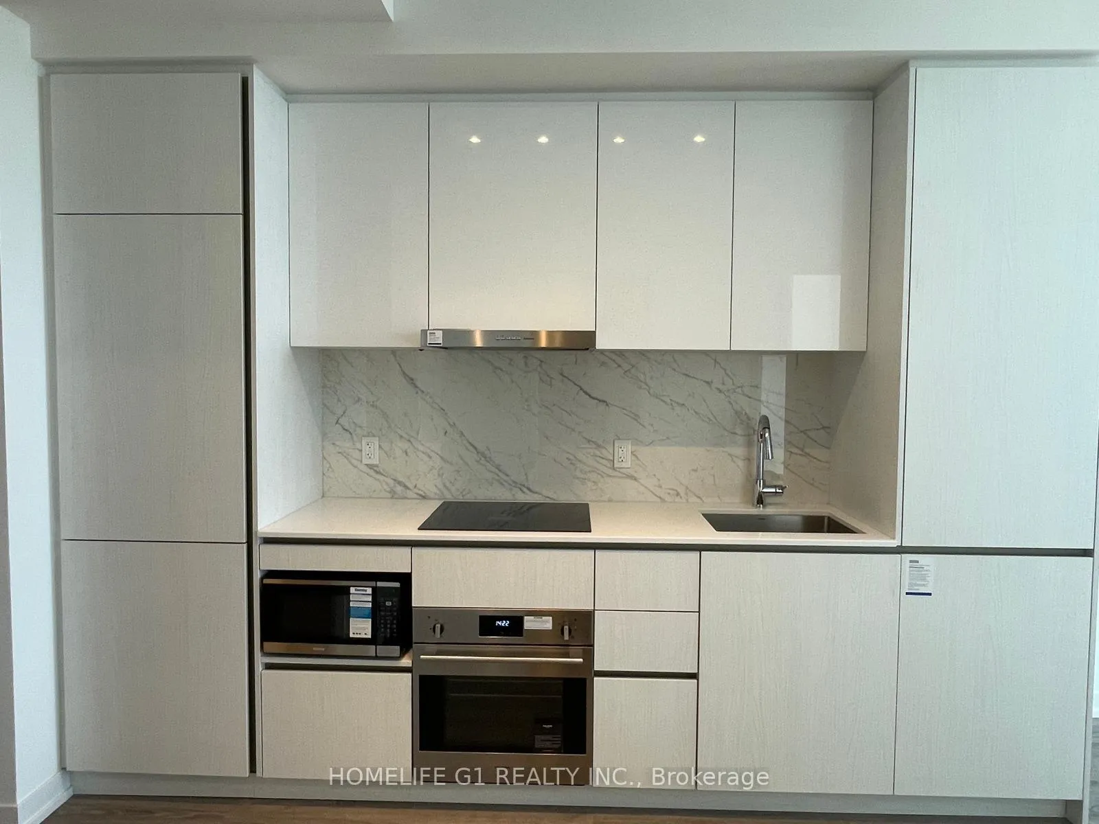 Photo 8 of Unit 6011, 8 Interchange Way, Vaughan, Vaughan Corporate Centre — HOMEH