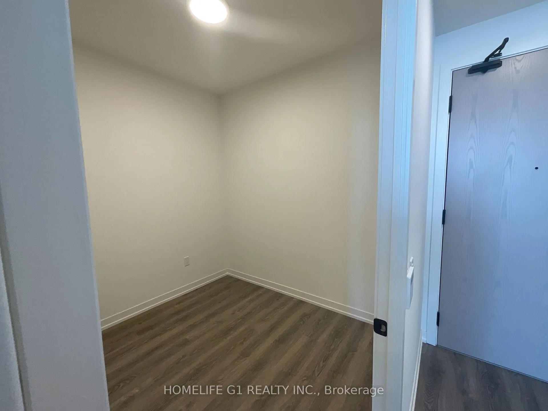 Photo 11 of Unit 6011, 8 Interchange Way, Vaughan, Vaughan Corporate Centre — HOMEH