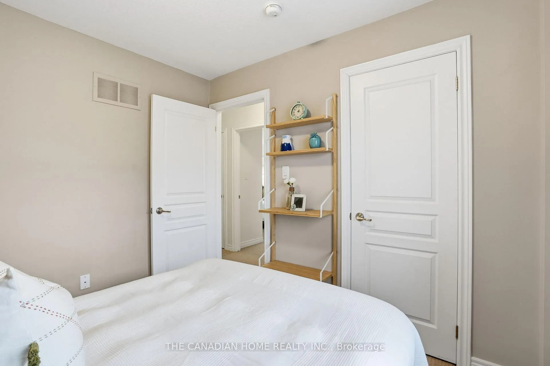 Photo 35 of Unit 33, 257 Parkside Drive, Hamilton, Waterdown — HOMEH