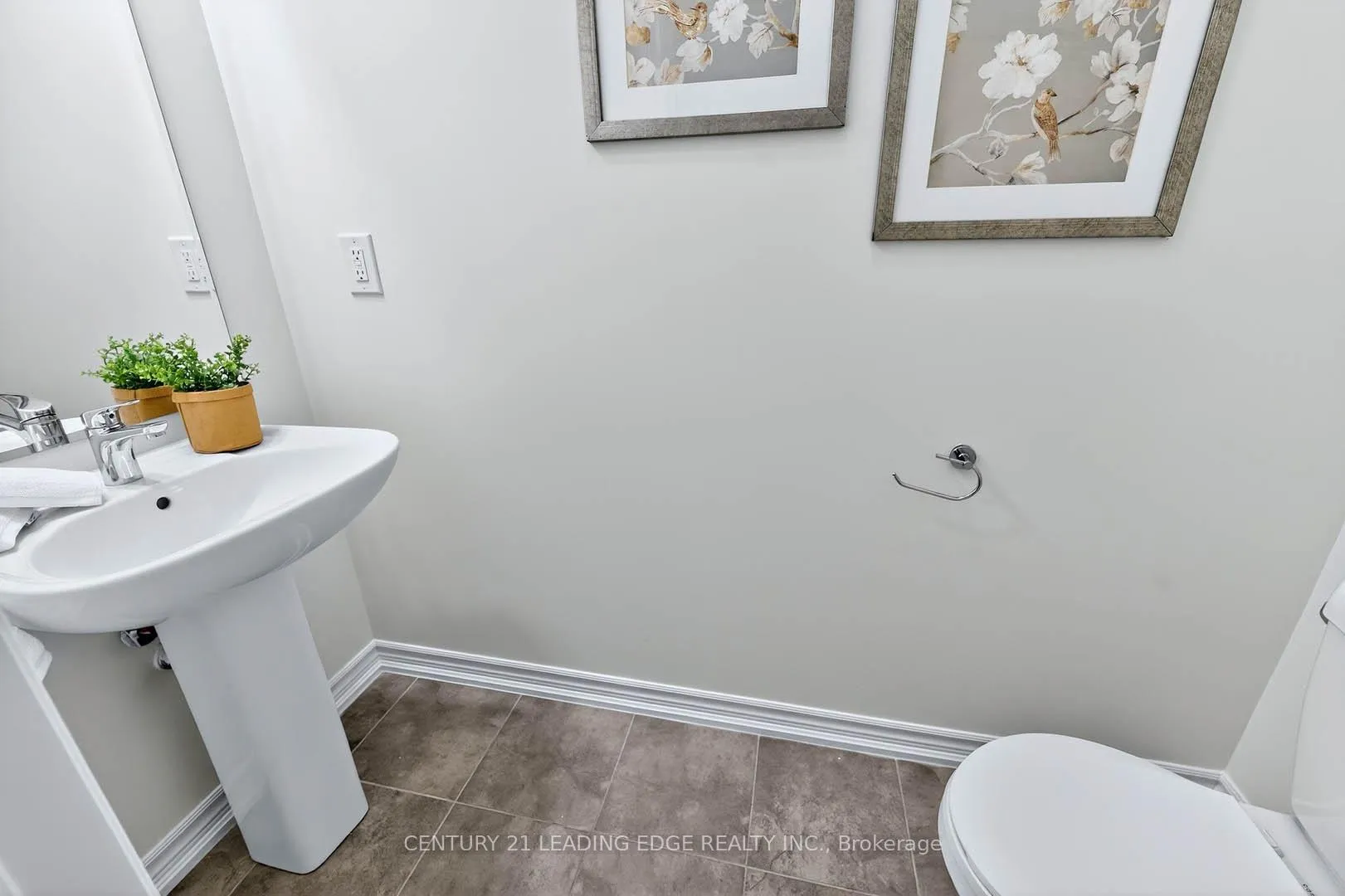 Photo 17 of 1217 Shankel Road, Oshawa, Eastdale — HOMEH