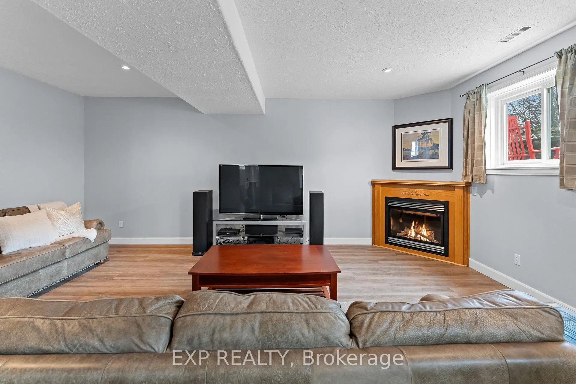 Photo 29 of 8116 Woodsview Crescent, Niagara Falls, Ascot — HOMEH