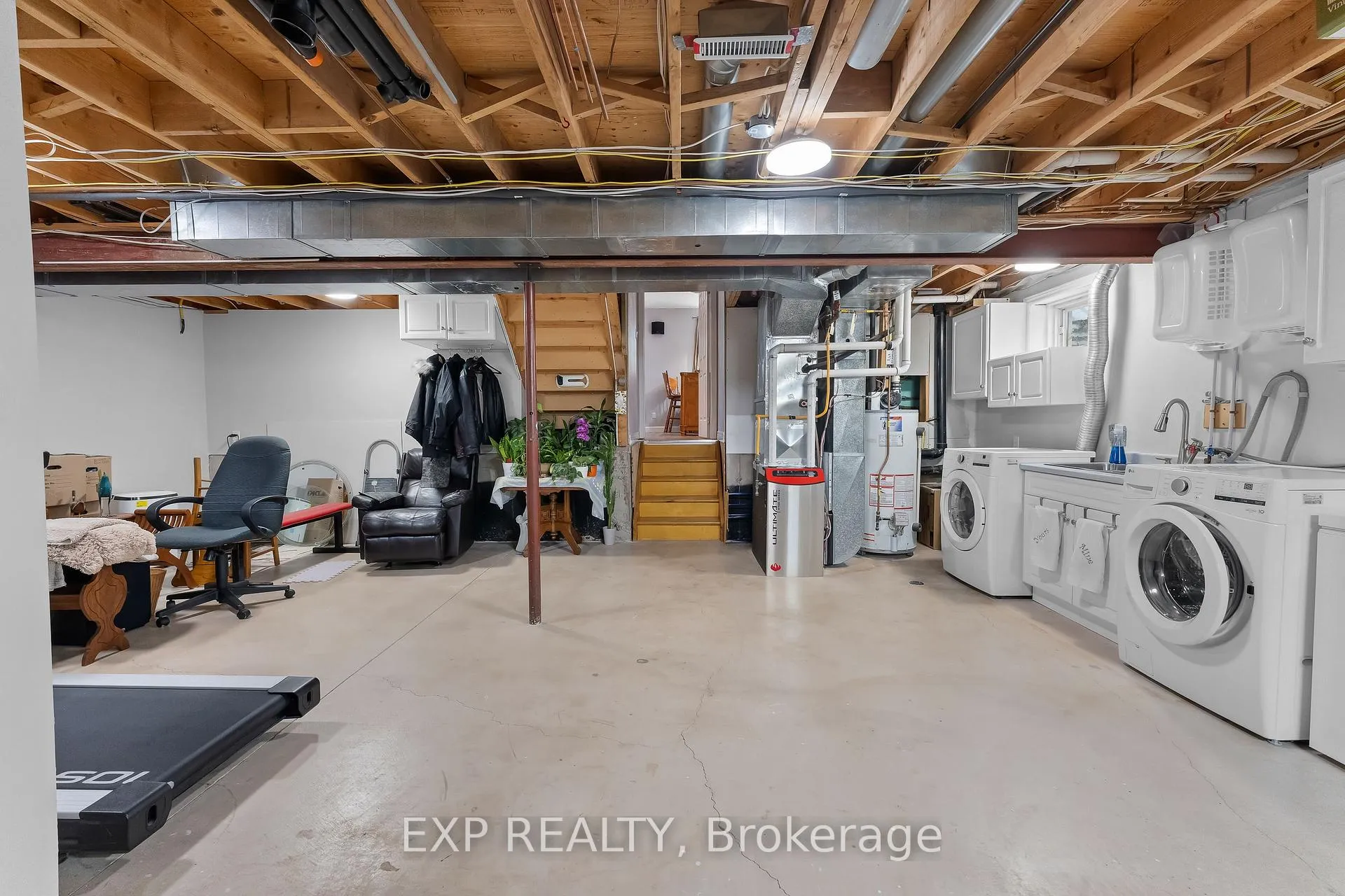 Photo 37 of 8116 Woodsview Crescent, Niagara Falls, Ascot — HOMEH