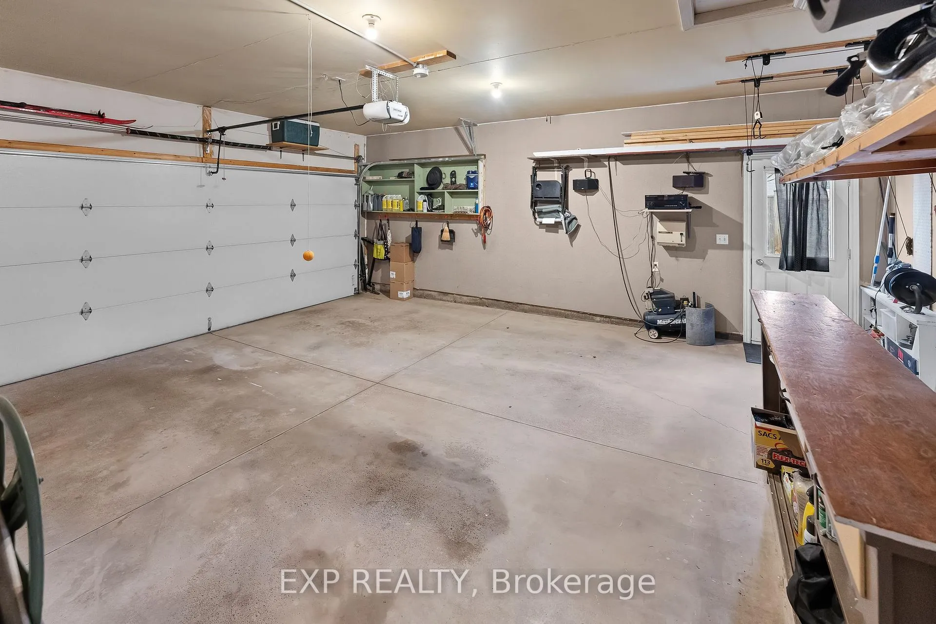 Photo 39 of 8116 Woodsview Crescent, Niagara Falls, Ascot — HOMEH