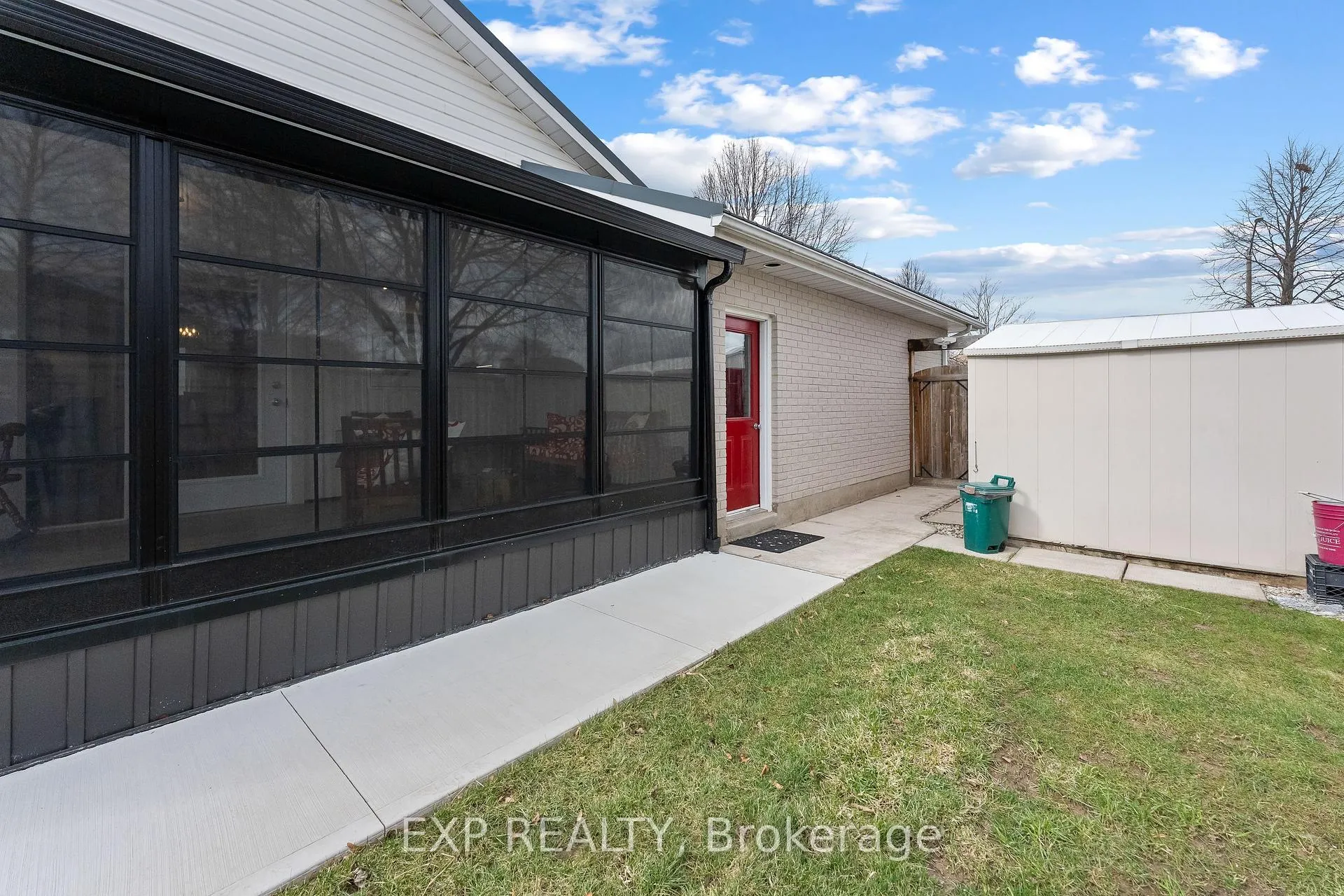 Photo 40 of 8116 Woodsview Crescent, Niagara Falls, Ascot — HOMEH