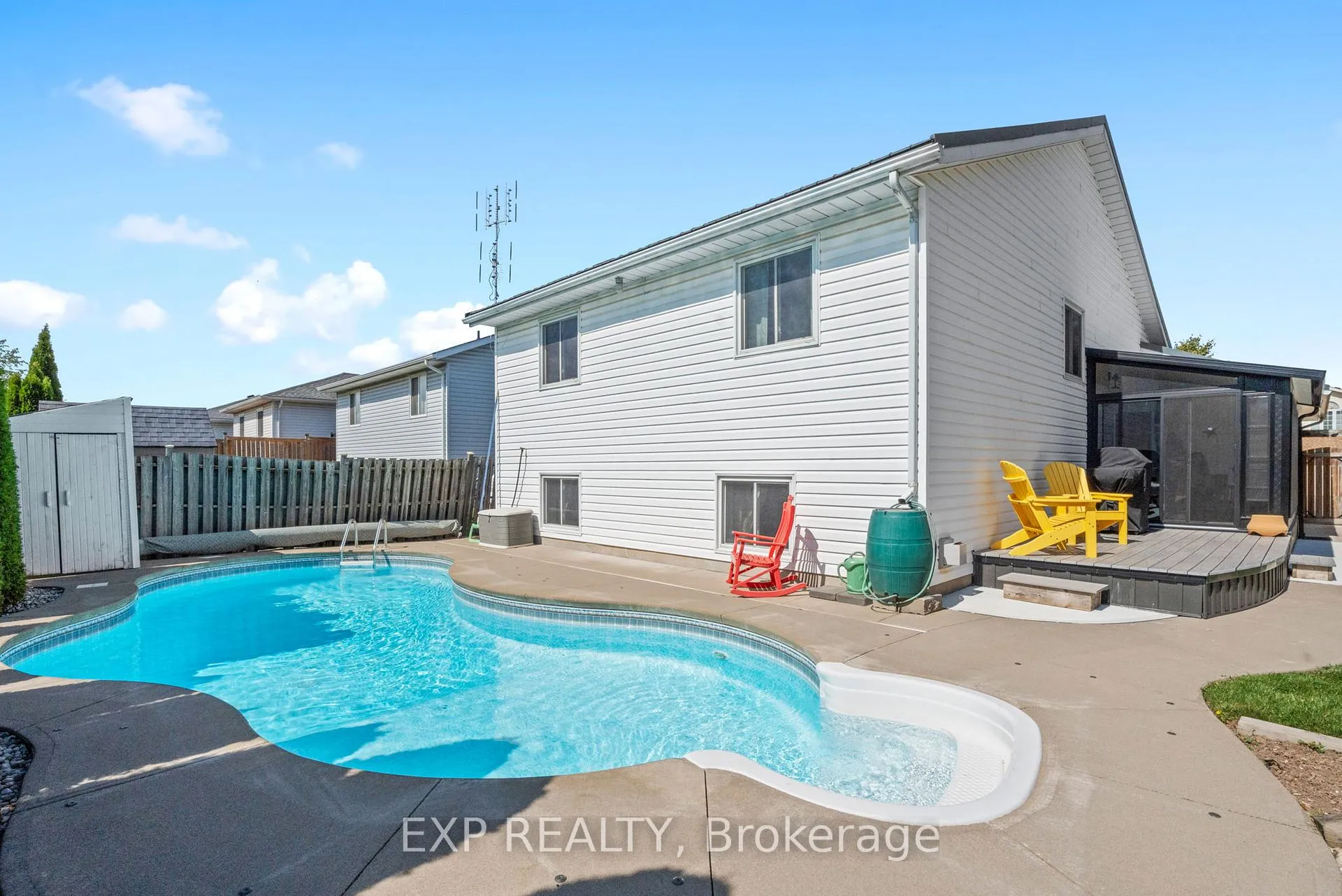 Photo 41 of 8116 Woodsview Crescent, Niagara Falls, Ascot — HOMEH