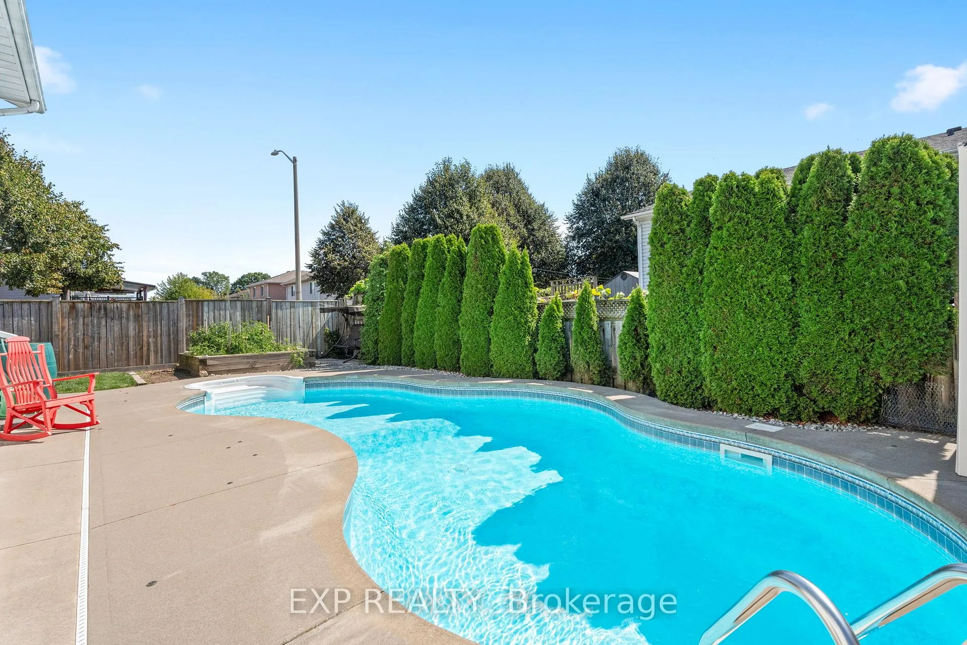 Photo 42 of 8116 Woodsview Crescent, Niagara Falls, Ascot — HOMEH