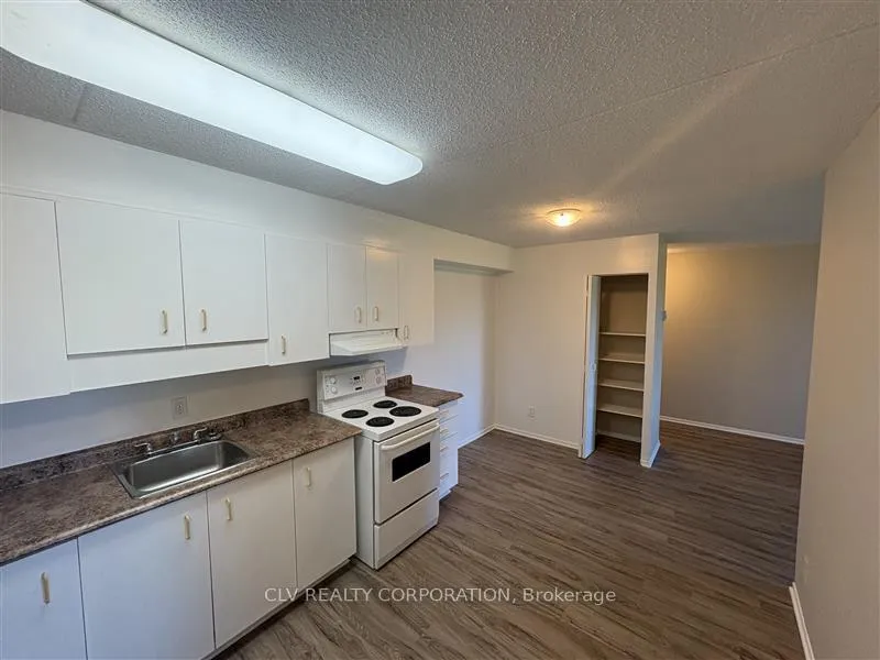 Photo 3 of Unit 211, 89 Stonehurst Avenue, Ottawa, Mechanicsville — HOMEH