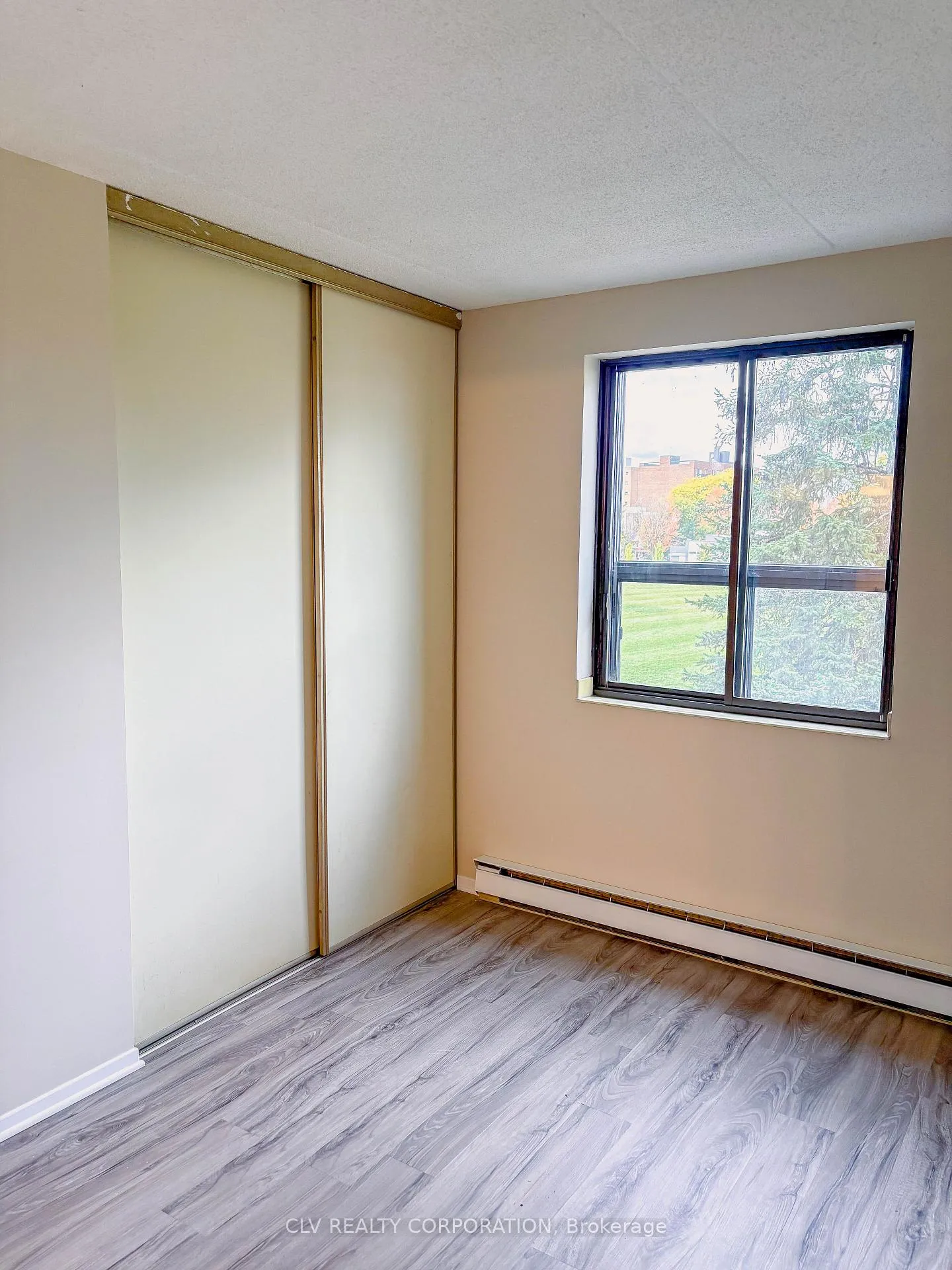 Photo 7 of Unit 211, 89 Stonehurst Avenue, Ottawa, Mechanicsville — HOMEH