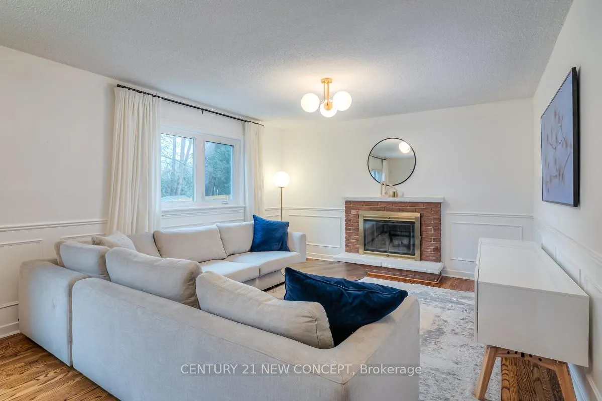 Photo 14 of 116 Babcome Drive, Markham, Bayview Glen — HOMEH