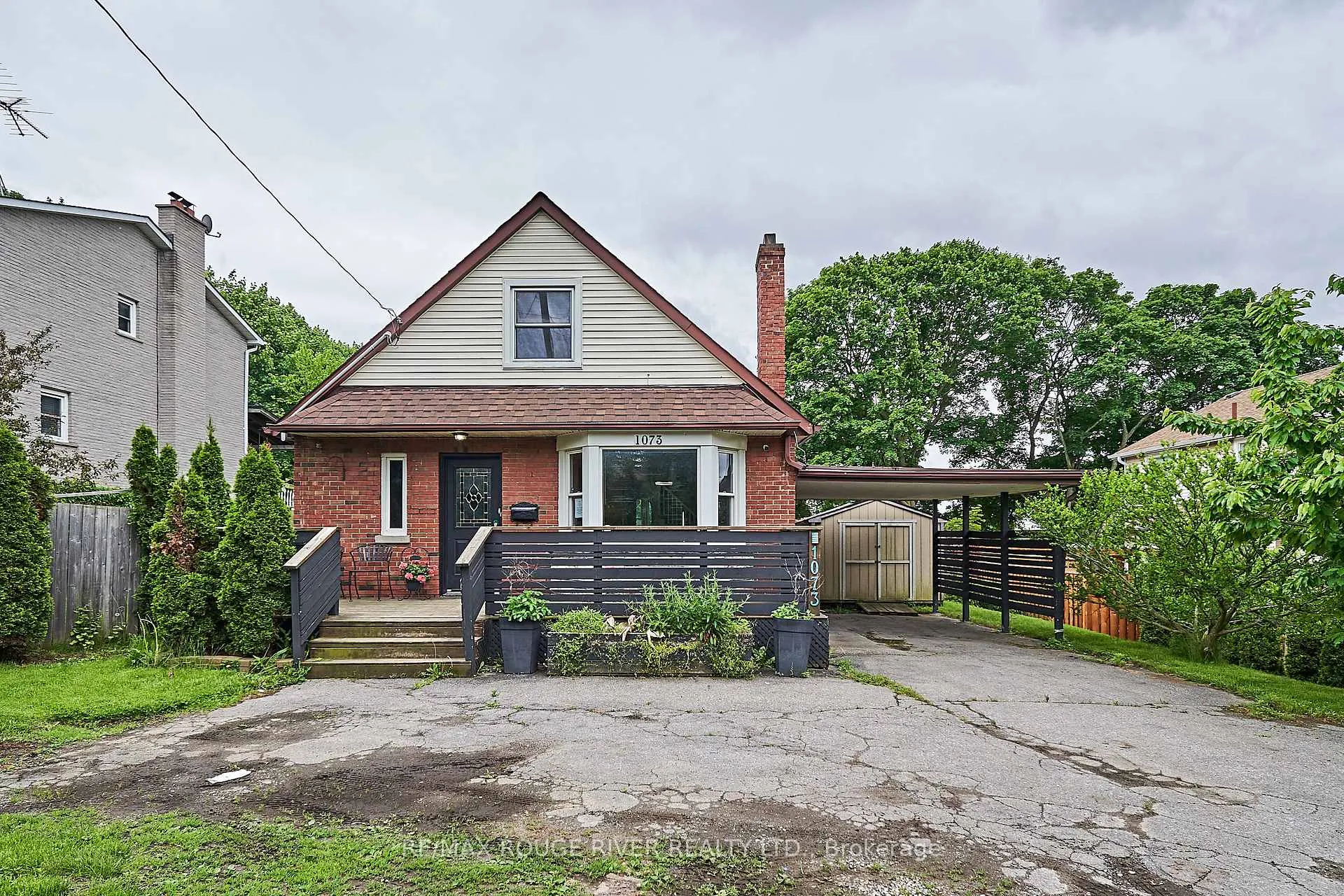 Photo 2 of 1073 King Street E, Oshawa, Donevan — HOMEH
