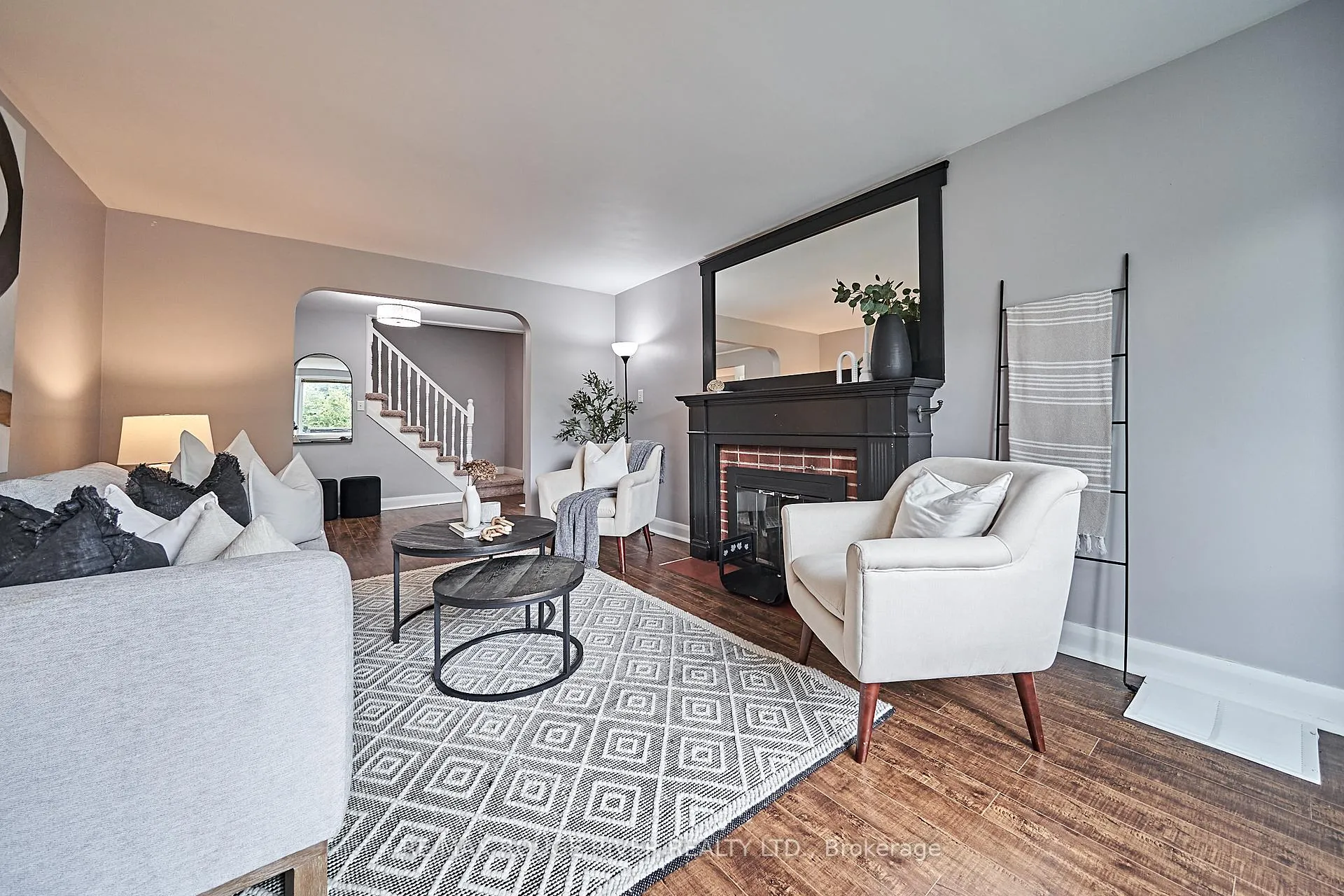 Photo 6 of 1073 King Street E, Oshawa, Donevan — HOMEH