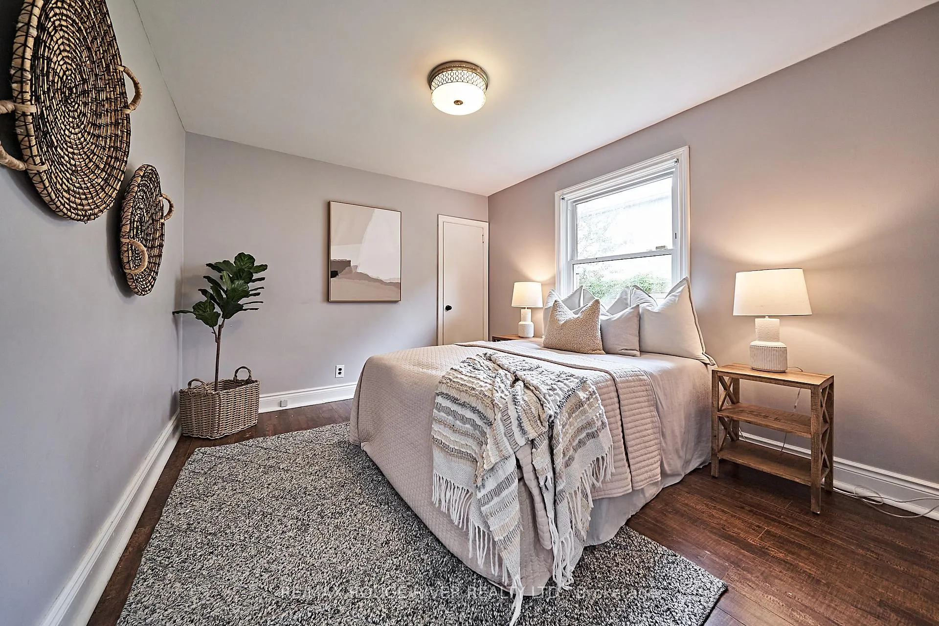 Photo 24 of 1073 King Street E, Oshawa, Donevan — HOMEH
