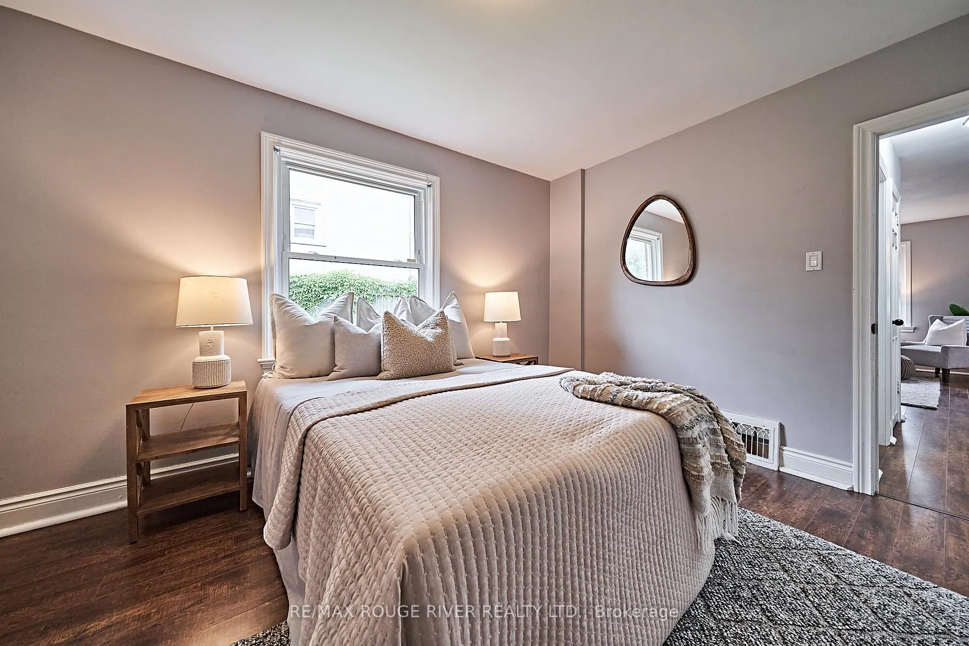 Photo 25 of 1073 King Street E, Oshawa, Donevan — HOMEH