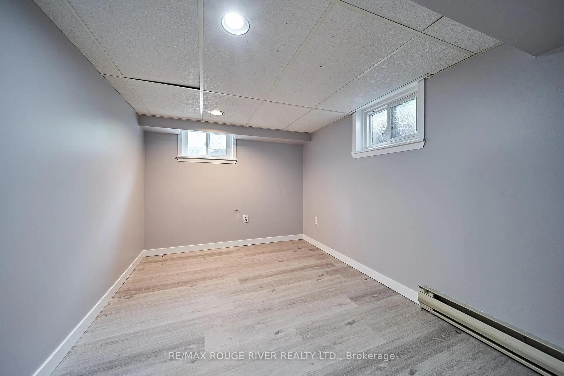 Photo 35 of 1073 King Street E, Oshawa, Donevan — HOMEH