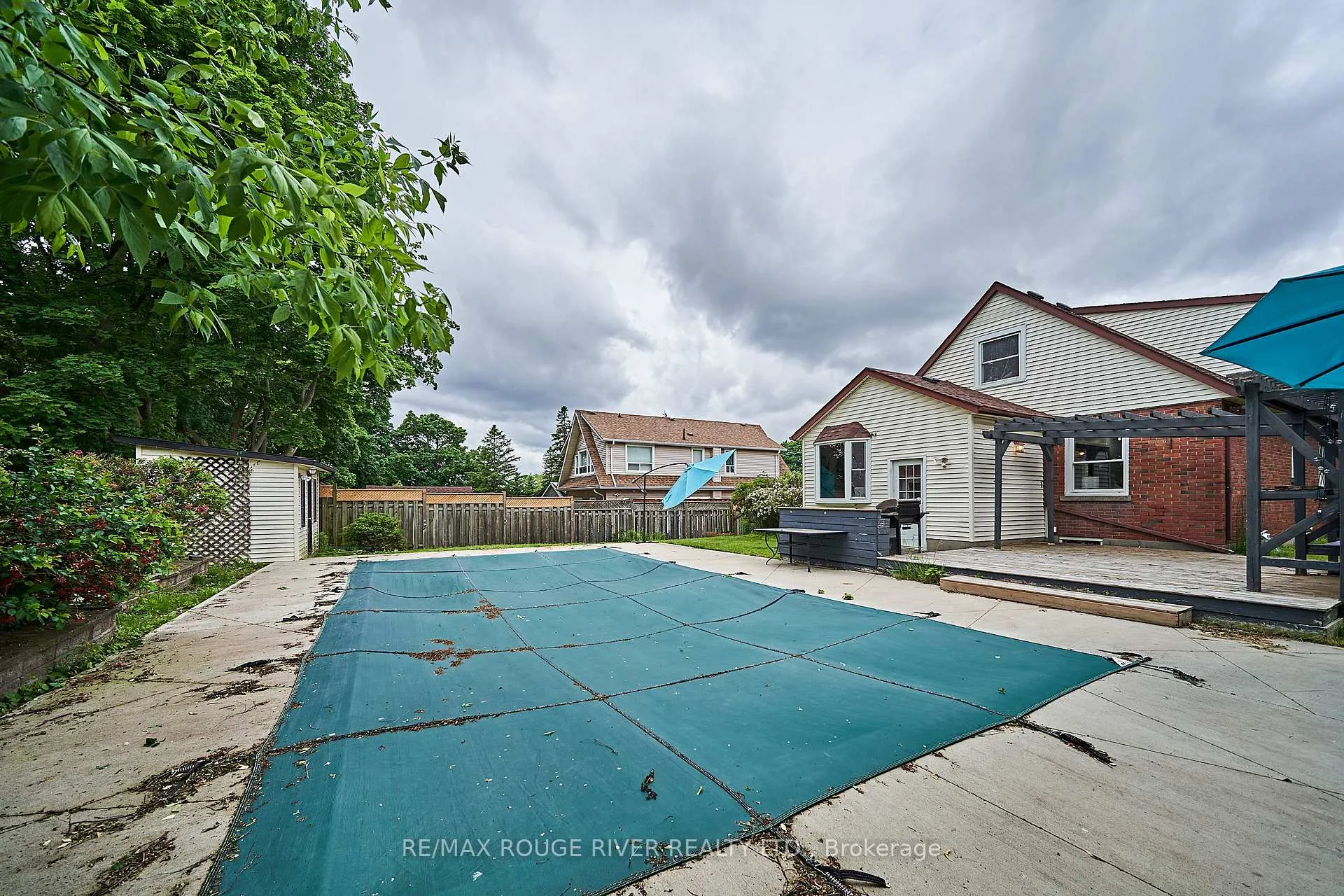Photo 40 of 1073 King Street E, Oshawa, Donevan — HOMEH