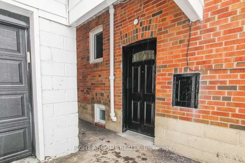 Photo 2 of Unit Bsmt, 39 Porter Crescent, Scarborough, Dorset Park — HOMEH