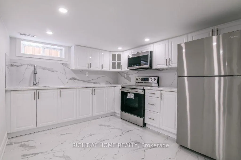 Photo 5 of Unit Bsmt, 39 Porter Crescent, Scarborough, Dorset Park — HOMEH