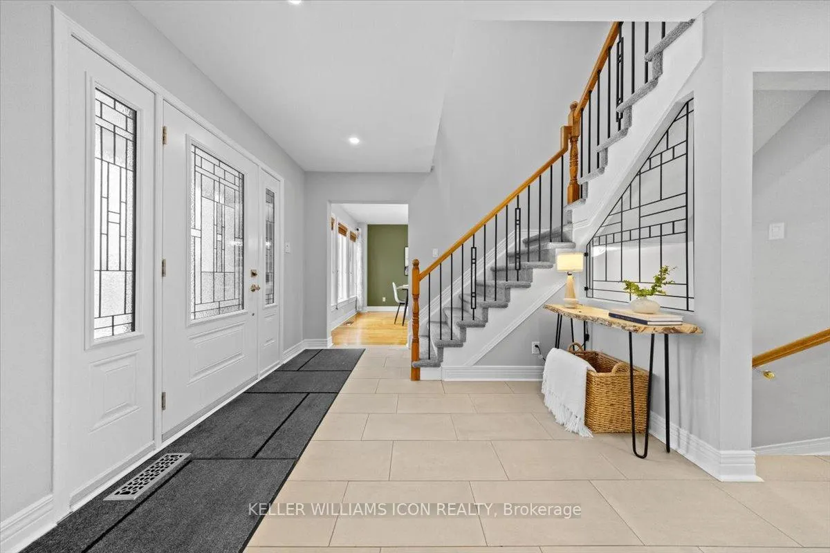 Photo 2 of 26 Tanner Crescent, Ottawa, Kanata - Kanata Lakes/Heritage Hills — HOMEH