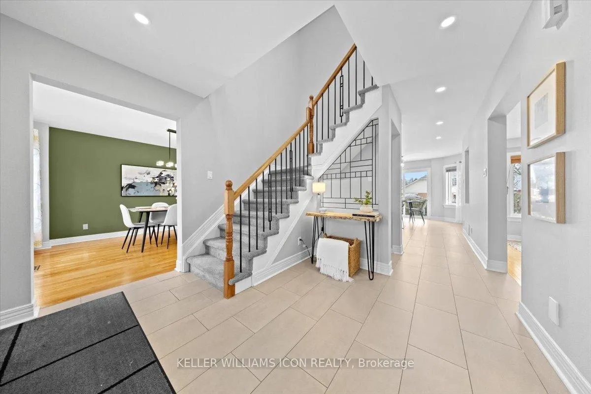 Photo 3 of 26 Tanner Crescent, Ottawa, Kanata - Kanata Lakes/Heritage Hills — HOMEH