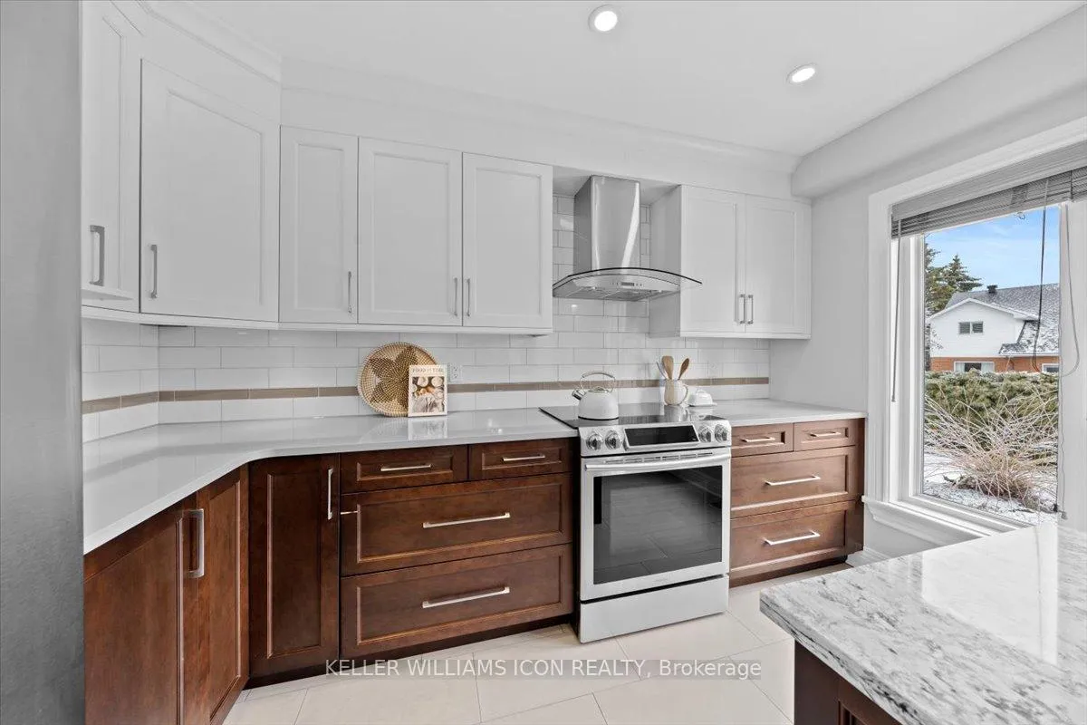 Photo 12 of 26 Tanner Crescent, Ottawa, Kanata - Kanata Lakes/Heritage Hills — HOMEH