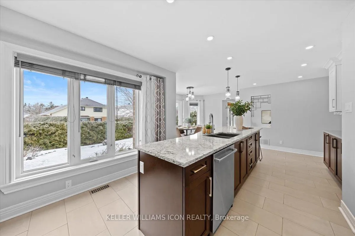 Photo 13 of 26 Tanner Crescent, Ottawa, Kanata - Kanata Lakes/Heritage Hills — HOMEH