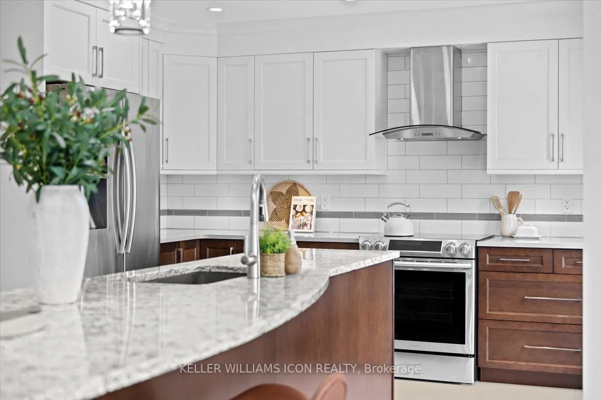 Photo 15 of 26 Tanner Crescent, Ottawa, Kanata - Kanata Lakes/Heritage Hills — HOMEH