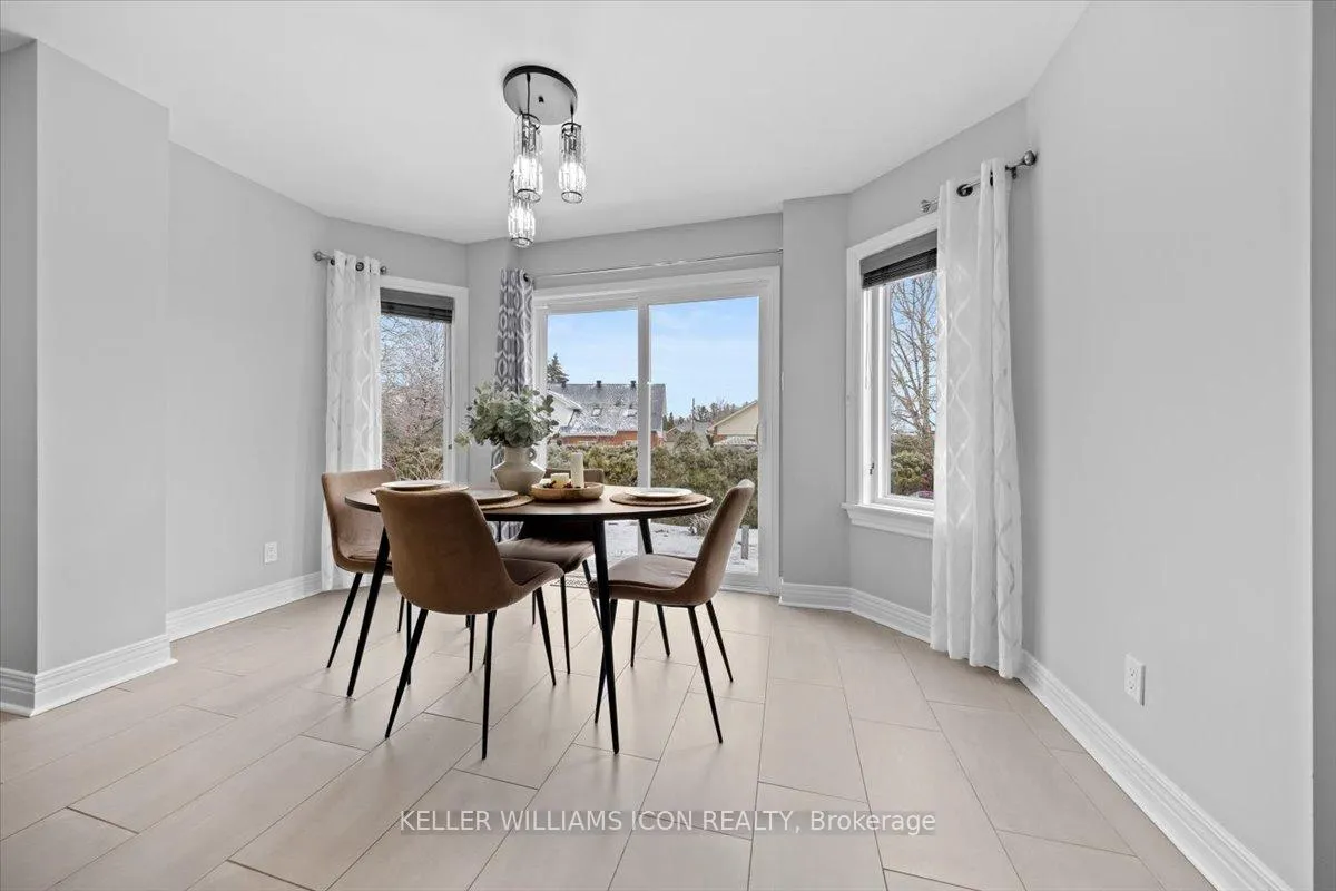 Photo 18 of 26 Tanner Crescent, Ottawa, Kanata - Kanata Lakes/Heritage Hills — HOMEH