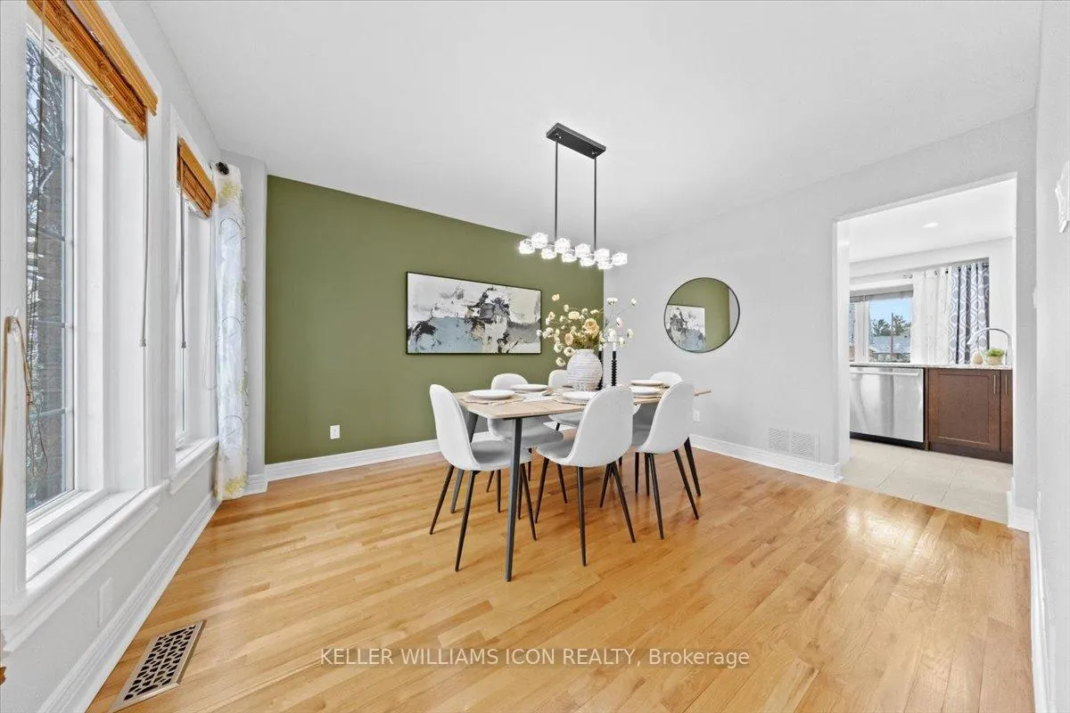 Photo 20 of 26 Tanner Crescent, Ottawa, Kanata - Kanata Lakes/Heritage Hills — HOMEH