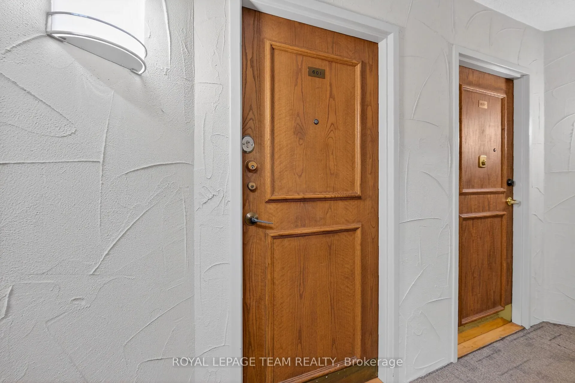 Photo 4 of Unit 601, 40 Arthur Street, Ottawa, West Centre Town — HOMEH