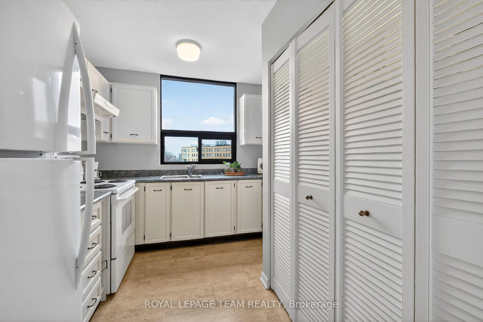 Photo 17 of Unit 601, 40 Arthur Street, Ottawa, West Centre Town — HOMEH