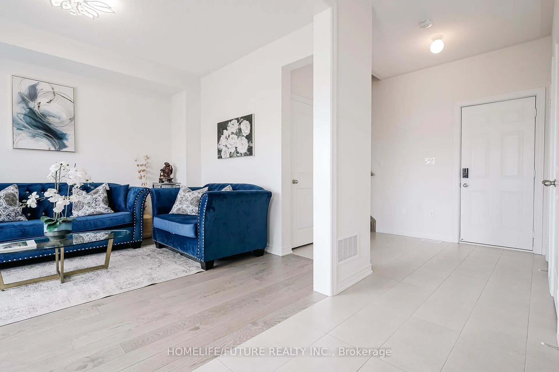Photo 4 of 2626 Delphinium Trail, Pickering, Rural Pickering — HOMEH