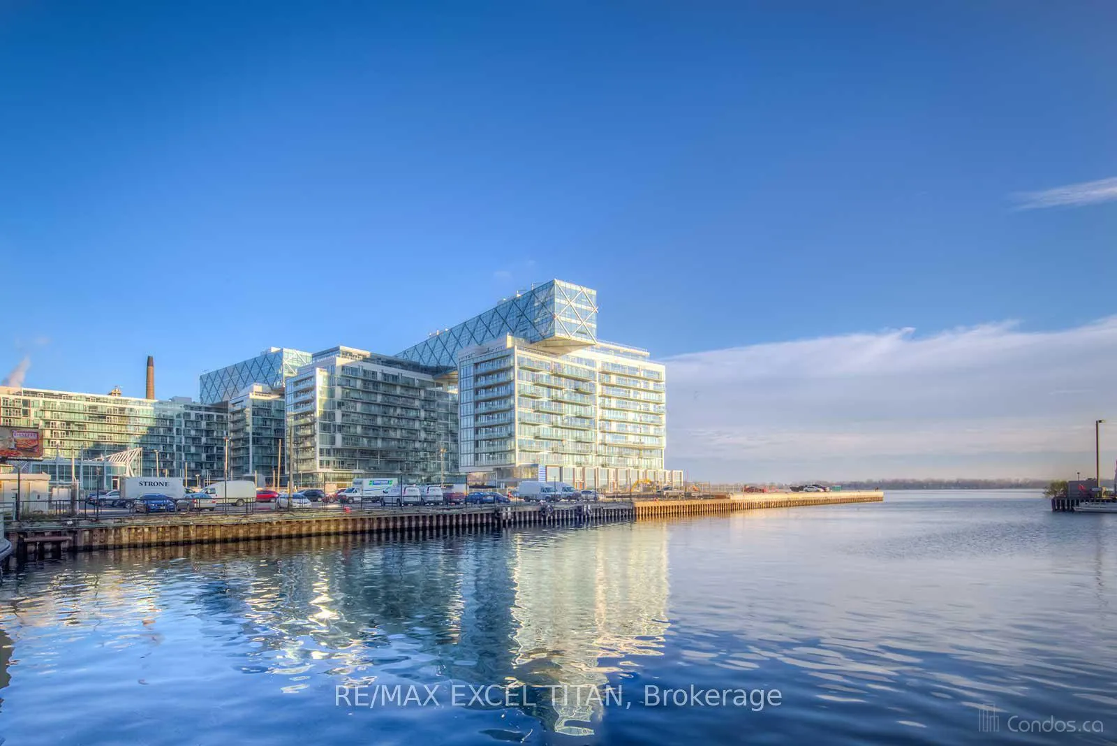 Photo 2 of Unit 524, 39 Queens Quay E, Toronto, Waterfront Communities — HOMEH