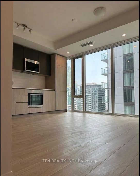 Front of Unit 3021, 28 Widmer Street