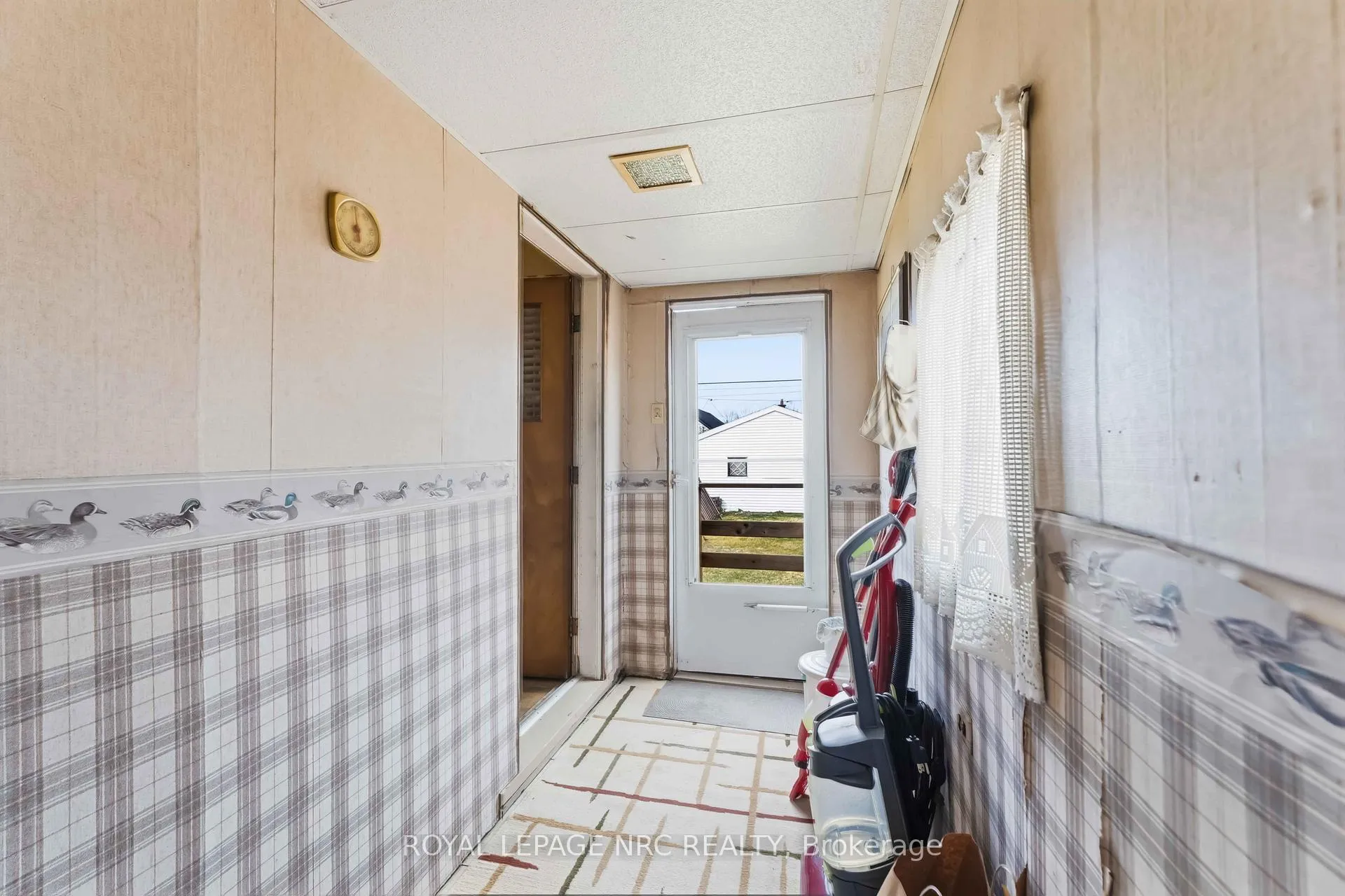 Photo 13 of 421 Talbot Street, Hamilton, McQuesten — HOMEH