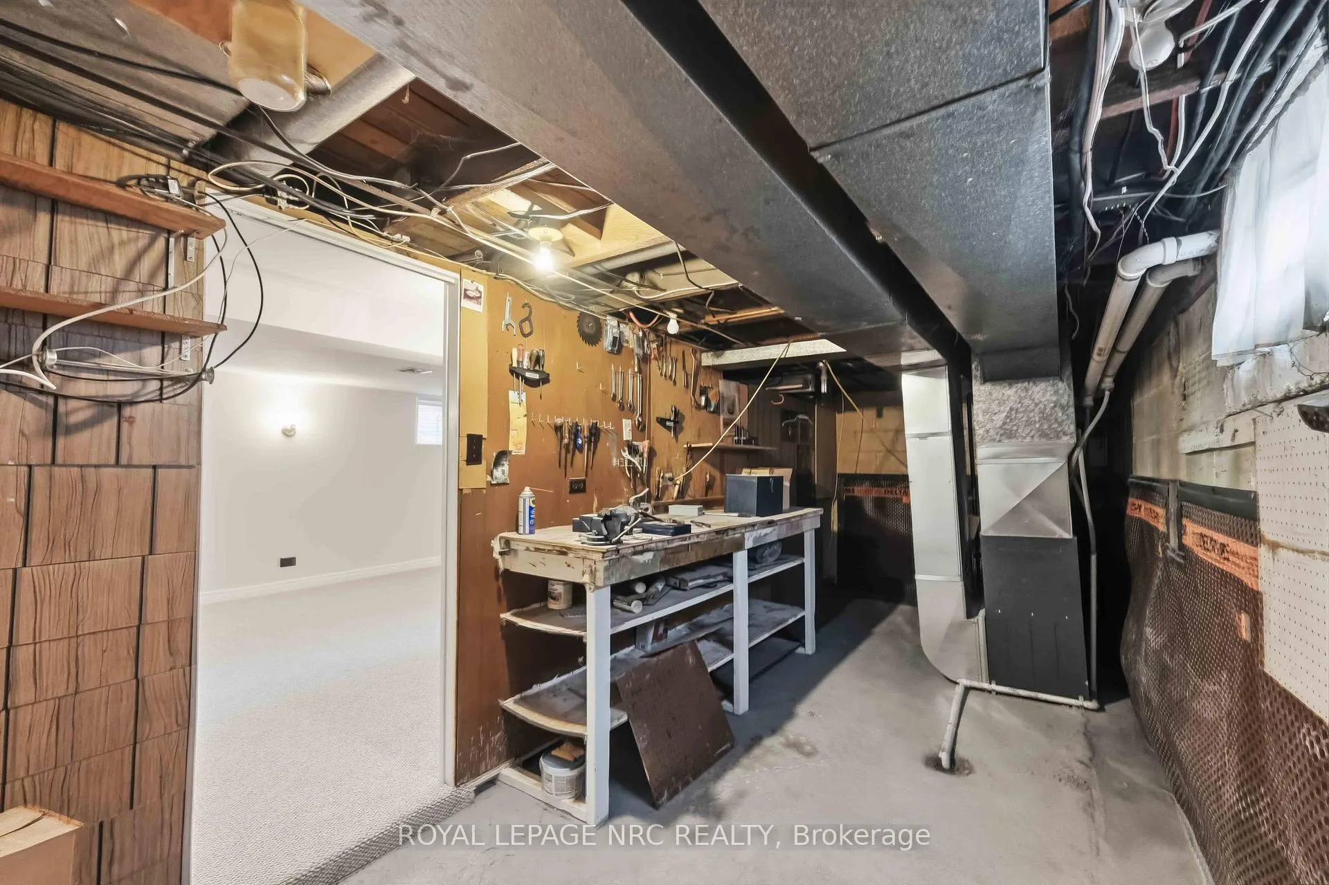 Photo 16 of 421 Talbot Street, Hamilton, McQuesten — HOMEH
