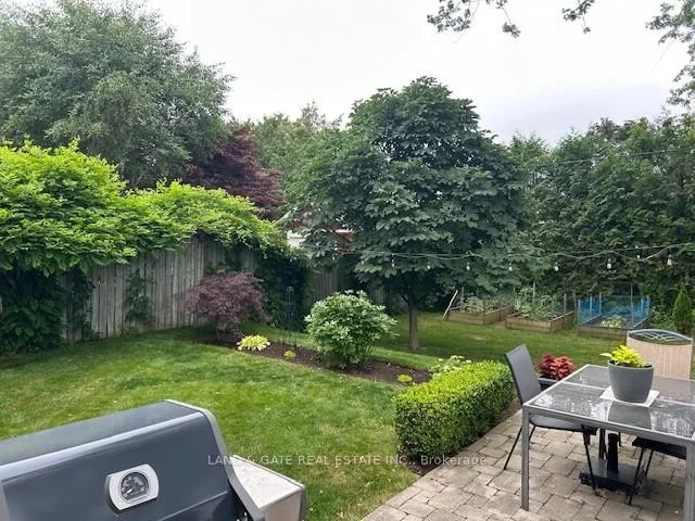 Photo 16 of 19 Southway Drive, Clarington, Bowmanville — HOMEH