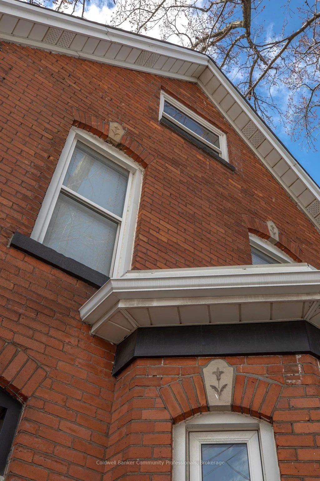 Photo 2 of 87 East Avenue N, Hamilton, Landsdale — HOMEH