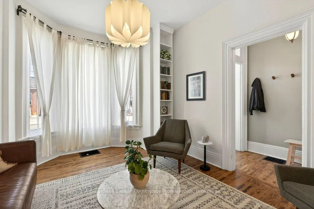 Photo 9 of 87 East Avenue N, Hamilton, Landsdale — HOMEH