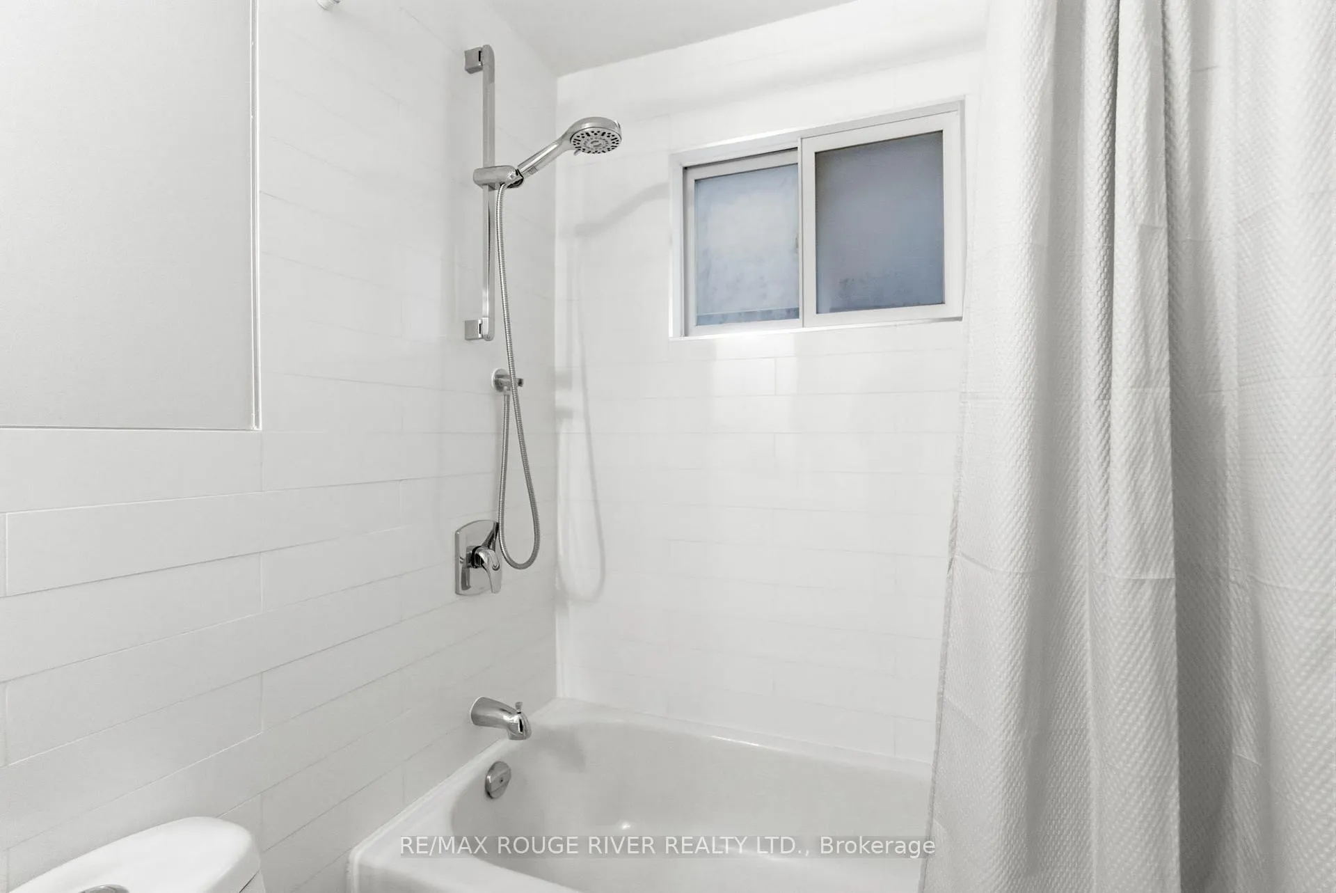 Photo 32 of 59 Muir Crescent, Whitby, Lynde Creek — HOMEH