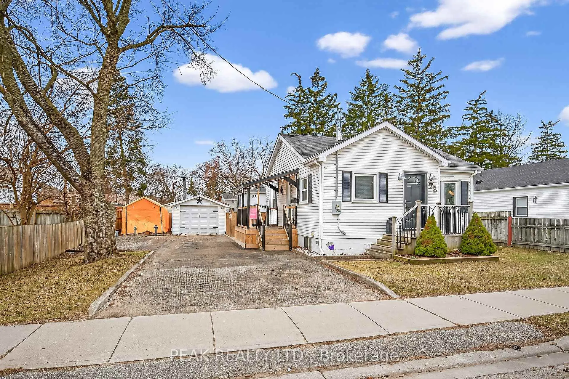 Photo 2 of 72 Morton Avenue, Brantford — HOMEH
