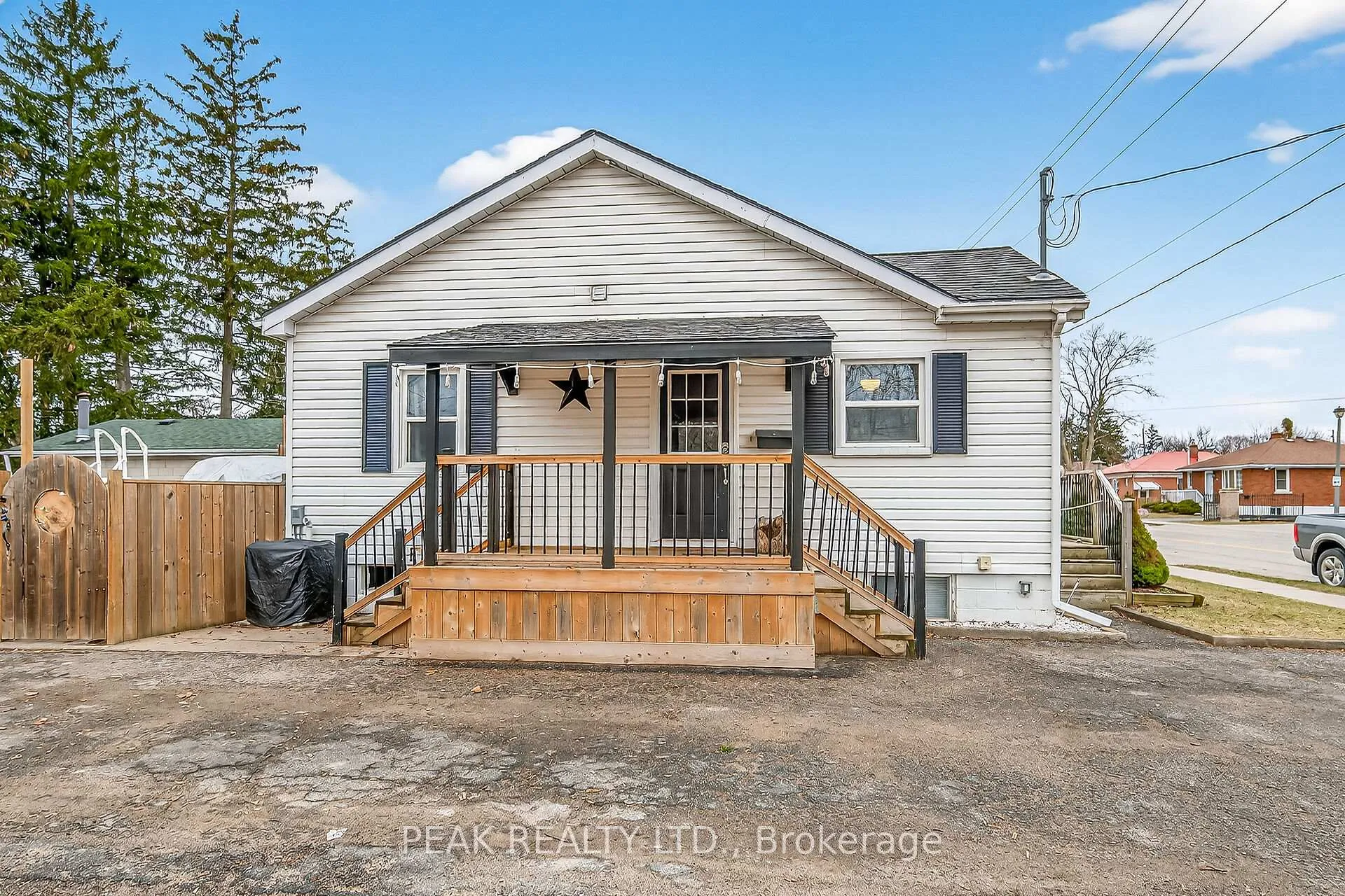 Photo 4 of 72 Morton Avenue, Brantford — HOMEH