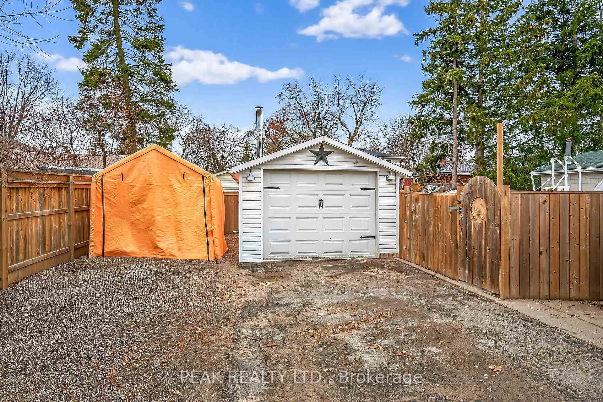 Photo 8 of 72 Morton Avenue, Brantford — HOMEH