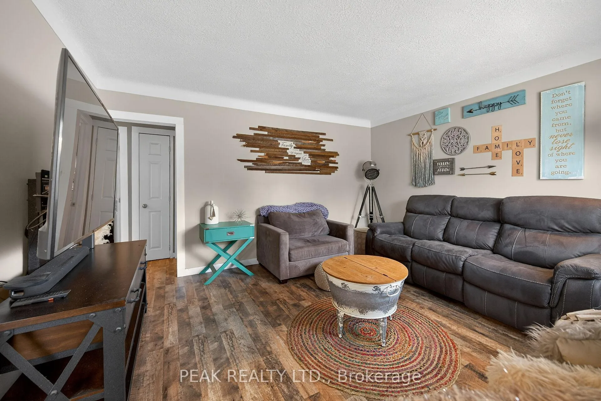 Photo 18 of 72 Morton Avenue, Brantford — HOMEH
