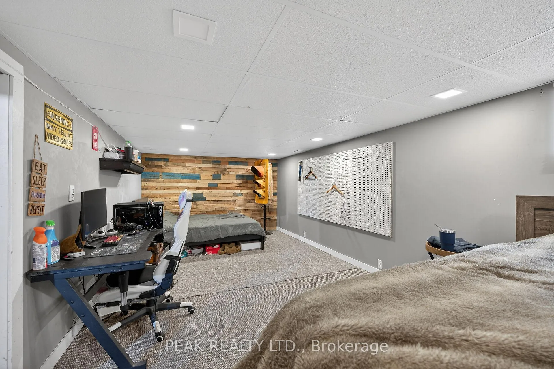 Photo 29 of 72 Morton Avenue, Brantford — HOMEH